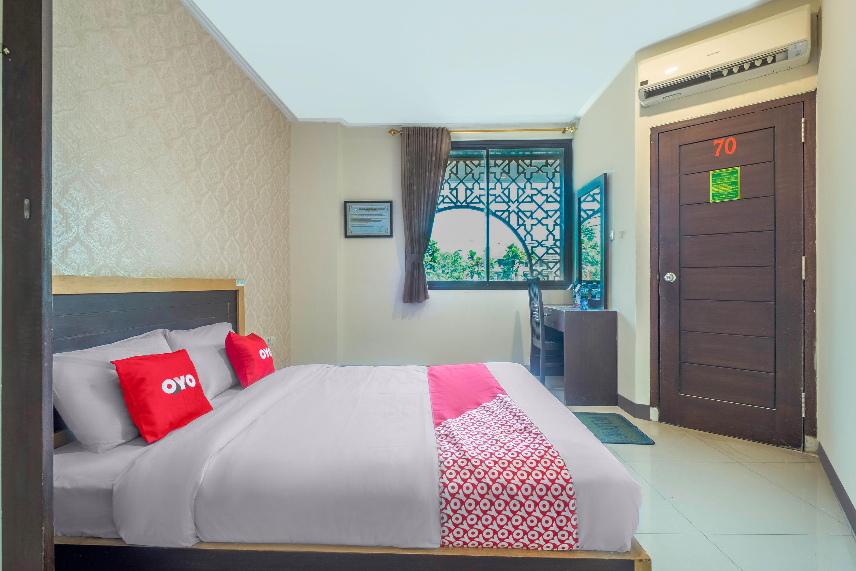 Oyo 2132 Pondok Avicenna Cirebon Eksteriør bilde
