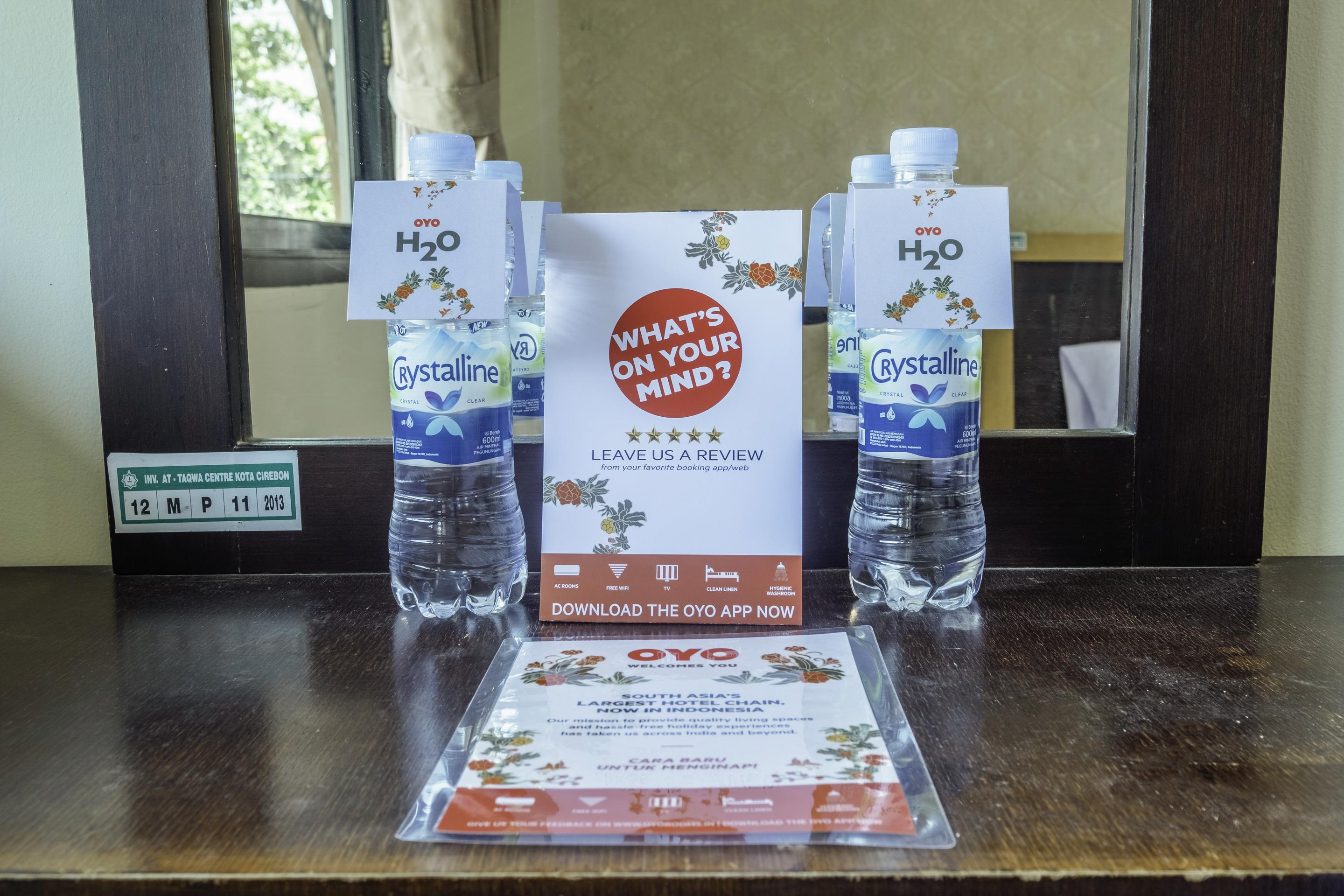 Oyo 2132 Pondok Avicenna Cirebon Eksteriør bilde