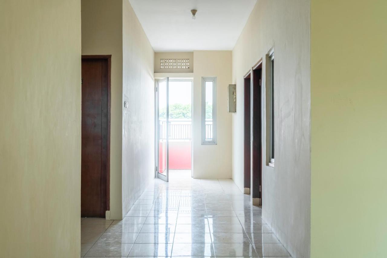 Oyo 2132 Pondok Avicenna Cirebon Eksteriør bilde