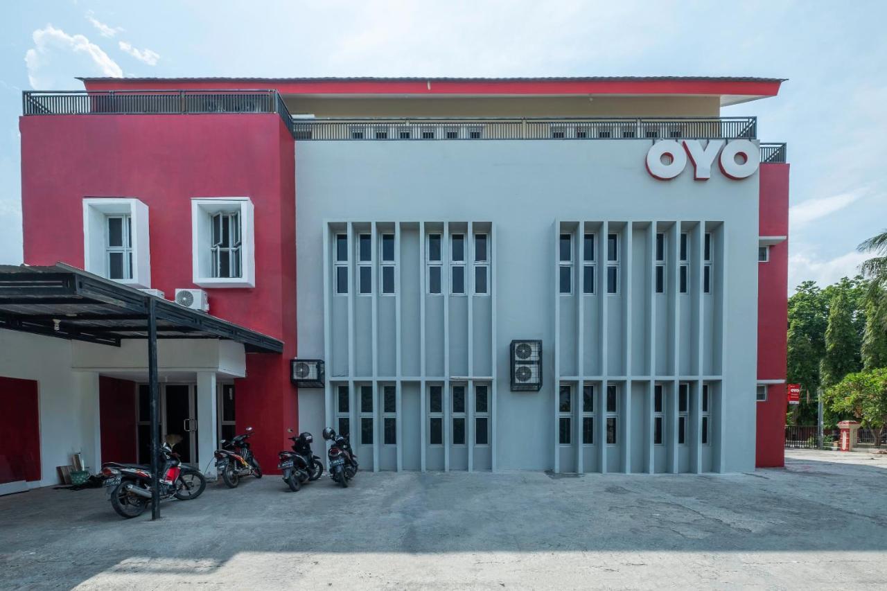 Oyo 2132 Pondok Avicenna Cirebon Eksteriør bilde